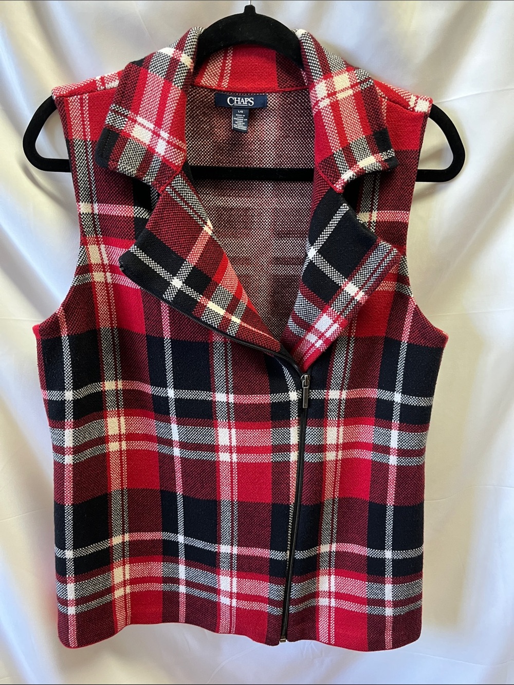 Plaid sleeveless zip vest